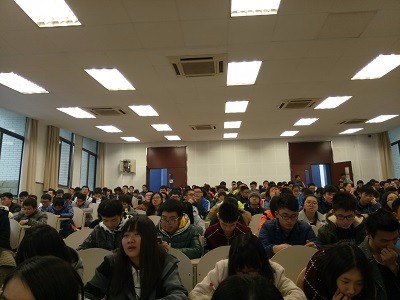 1482422456997097455.jpg 年级大会1.jpg